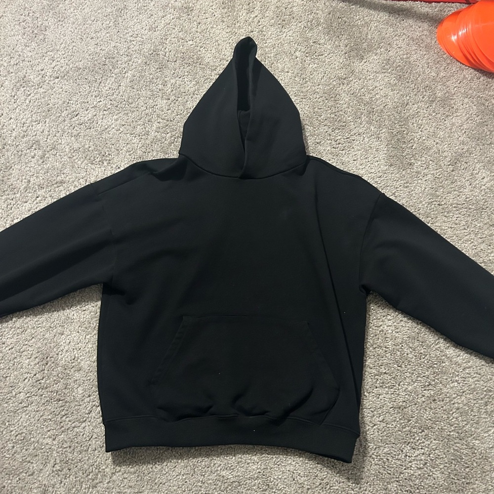 Black blank basic hoodie